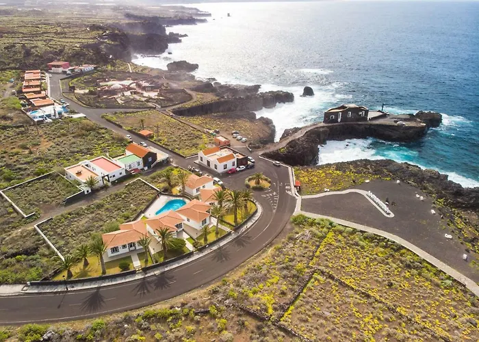 Vila Roques De Salmor *